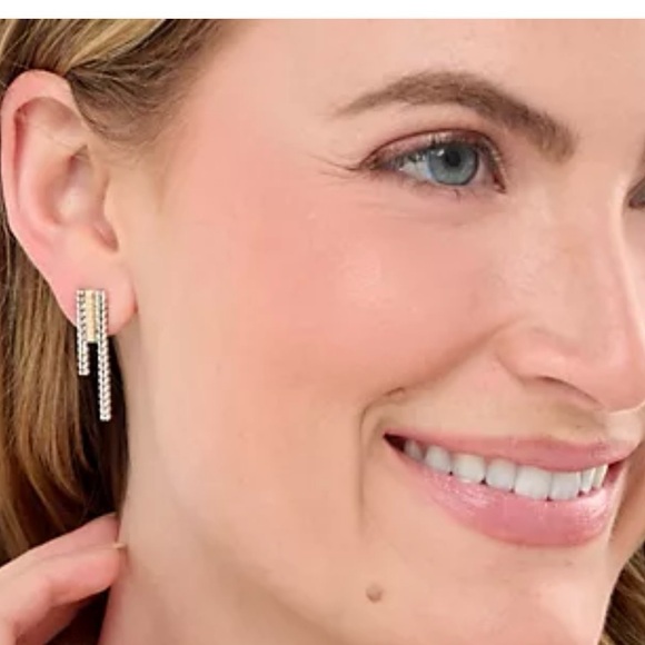 NWB John Hardy Jai Earrings! Unique, Wear With Everything Two-toned Earrings! - Picture 4 of 7